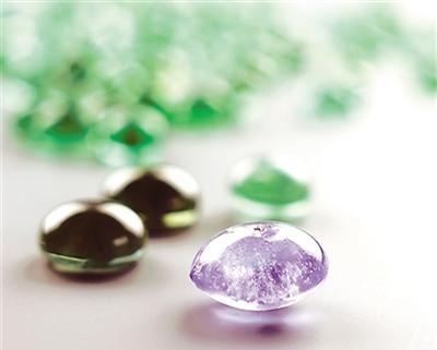 đá quý, chế tác đá quý, bảo thạch, hóa thạch, ngọc quý, xương cốt, tro cốt, hỏa táng, hỏa thiêu, thổ táng