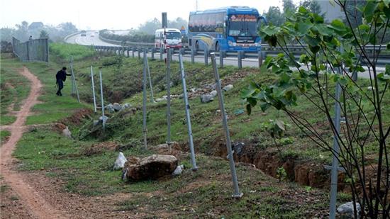 cao tốc Nội Bài - Lào Cai, vi phạm giao thông