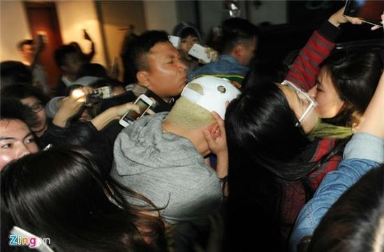 Khi gioi tre Viet tum toc, giat ao than tuong hinh anh 1