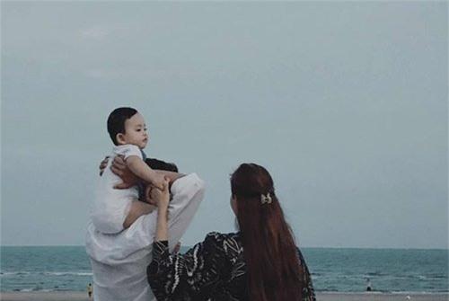 Khánh Thi, Phan Hiển