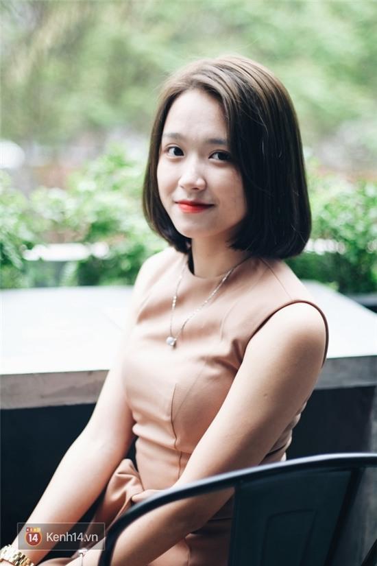Từng gây bão nhờ nụ cười nháy mắt siêu đáng yêu và giờ cô bạn này là Á khôi của trường Báo - Ảnh 15.