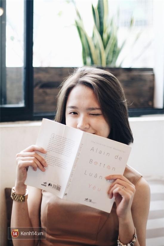 Từng gây bão nhờ nụ cười nháy mắt siêu đáng yêu và giờ cô bạn này là Á khôi của trường Báo - Ảnh 6.