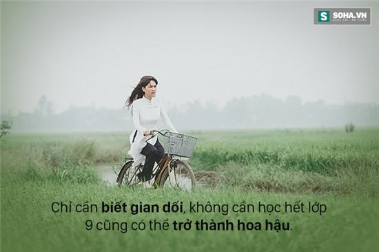 Trong khoảng thời gian đầu chật vật làm nghề, Ngọc Trinh đã phải nghe theo lời của Khắc Tiệp, khai gian học vấn của mình để giành ngôi vị trong một cuộc thi hoa hậu ao làng.