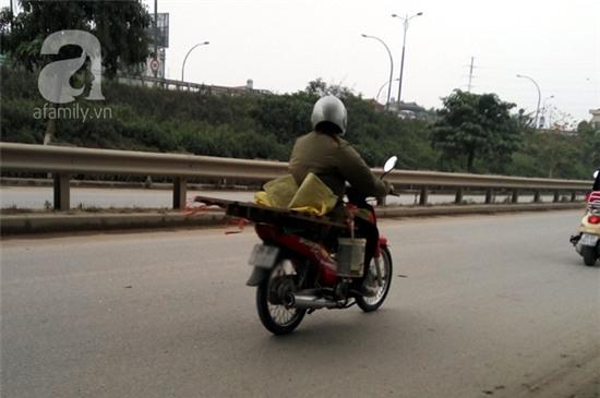 Đột nhập khu chợ chuyên bán thịt ôi, thịt ế giá chỉ 30.000đ/kg ngay giữa Hà Nội - Ảnh 1.