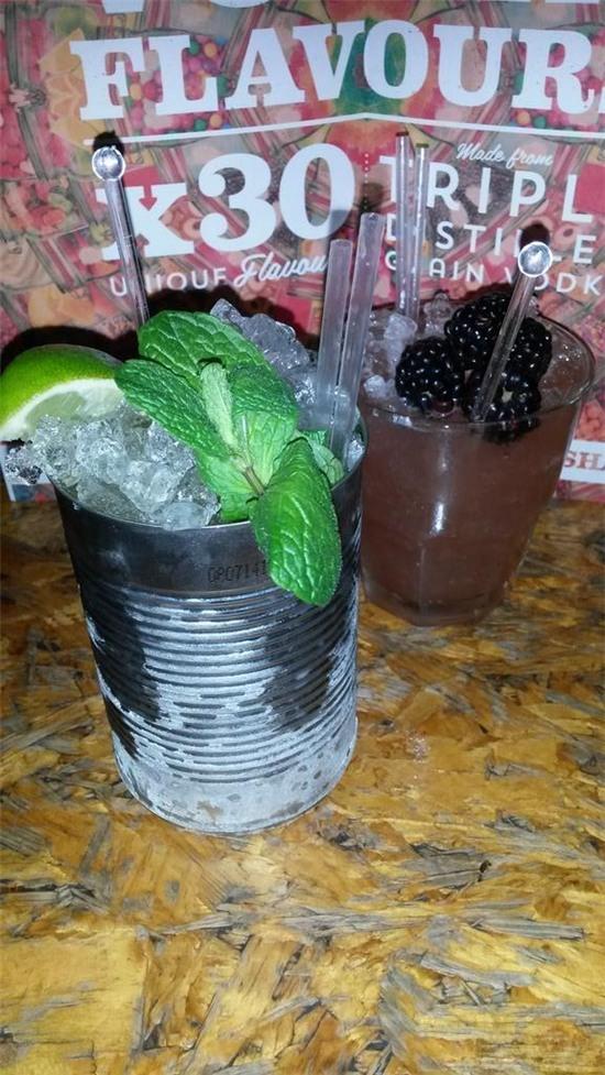 Những địa điểm ăn uống kì dị nên bị đốt trước khi trở thành chuỗi nhà hàng - Ảnh 12.