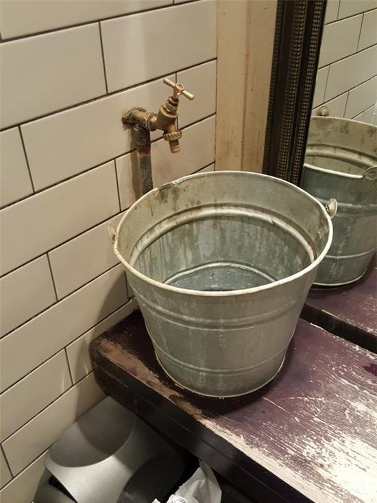 Những địa điểm ăn uống kì dị nên bị đốt trước khi trở thành chuỗi nhà hàng - Ảnh 14.