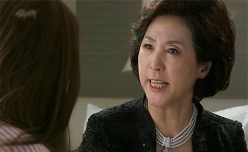 quyet roi khoi nha chong vi con rieng khong duoc yeu thuong - 2