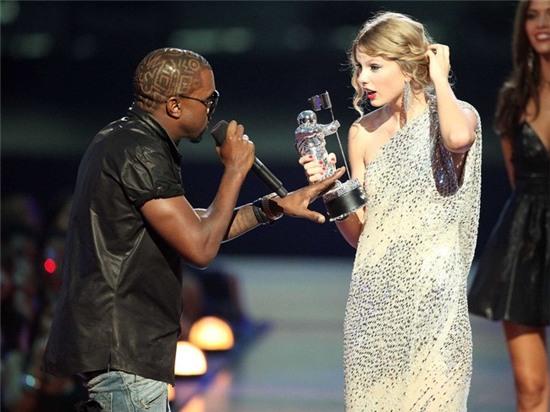 Kanye West: 'Su co voi Taylor Swift pha nat cuoc doi toi' hinh anh 1