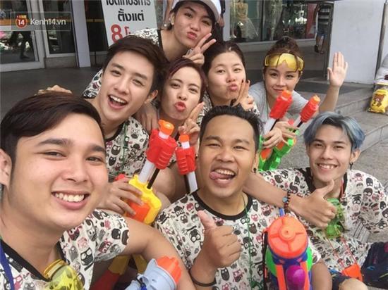 Giới trẻ Việt đã bắt đầu quẩy tới bến ở Tết té nước Thái Lan rồi! - Ảnh 6.