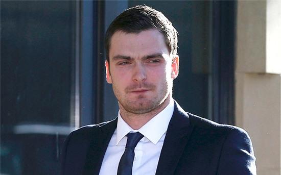 Adam Johnson được chuyển đến nhà tù nhẹ nhàng dù mắc tội ấu dâm - Ảnh 3.