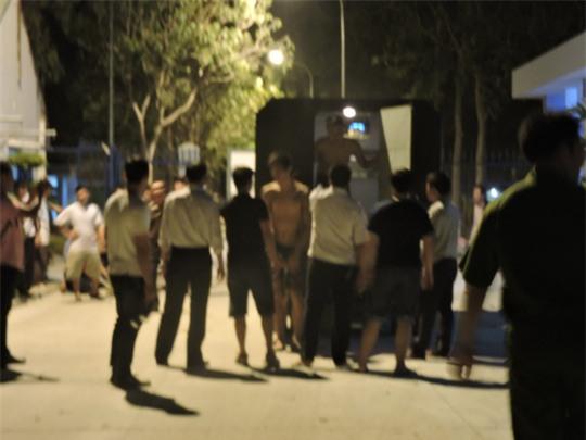 Lực lượng chức năng đang toả đi nhiều hướng để vây bắt