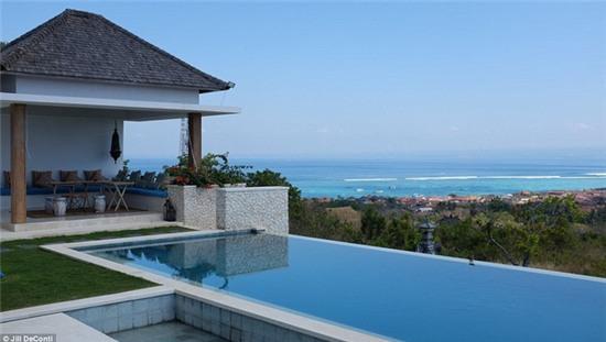 Bỏ việc đi du lịch, cô gái vẫn có cuộc sống sang chảnh với mức lương 6 số - Ảnh 12.