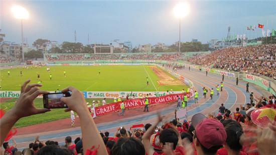 Cơn khát bóng đá Sài Gòn và giấc mơ dang dở - Ảnh 2.