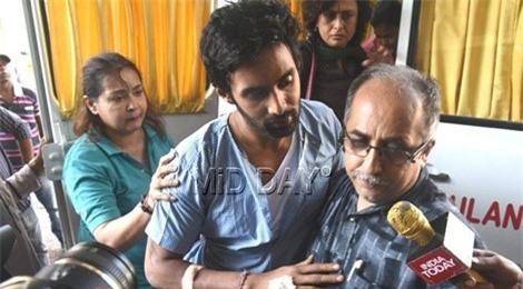 Ban trai dien vien 'Co dau 8 tuoi' gao khoc o so canh sat hinh anh 2