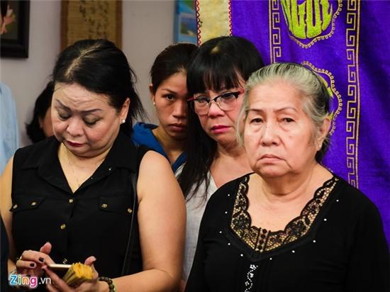 Nghe si Viet khoc khi den vieng nhac si Nguyen Anh 9 hinh anh 10