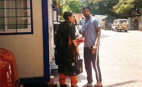 Pratyusha Banerjee, bạn trai 'Cô dâu 8 tuổi, Rahui Raj Singh, mẹ 'Cô dâu 8 tuổi'