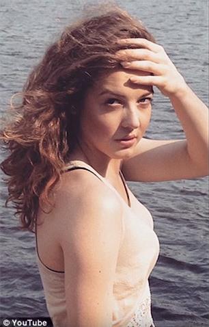 Công khai quá trình chuyển giới suốt 20 năm của mình, cô gái trẻ thu về hơn 2 triệu lượt xem - Ảnh 18.