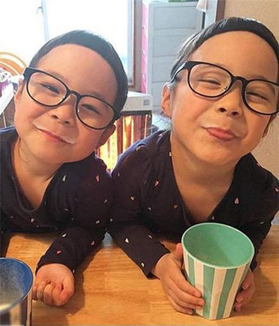 bé gái Nhật Bản