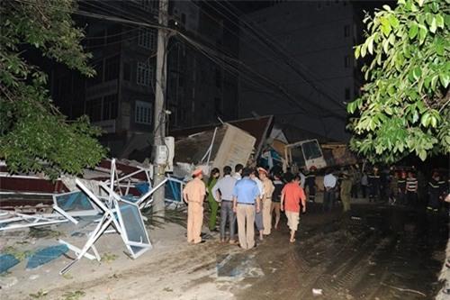 Sap nha 5 tang giua pho sam uat, vui lap 6 nguoi hinh anh 2