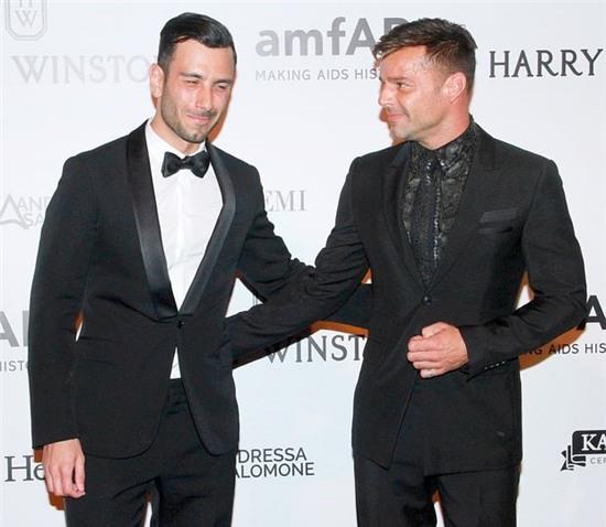 Ricky Martin cong khai ban trai moi hinh anh 2