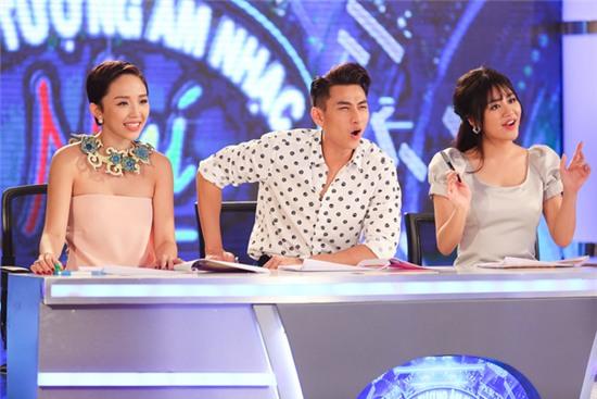 Tóc Tiên nghĩ gì khi đối đầu các đồng nghiệp tại The Voice Kids? - Ảnh 2.