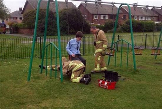 nhung hinh anh cu xem la lai phai... cuoi hinh anh 11