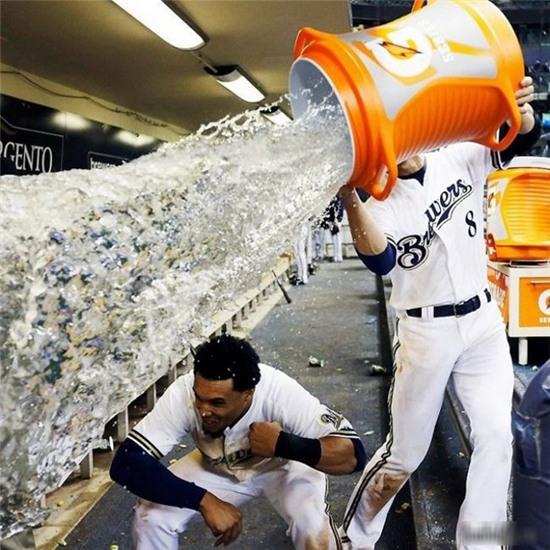 nhung hinh anh cu xem la lai phai... cuoi hinh anh 2