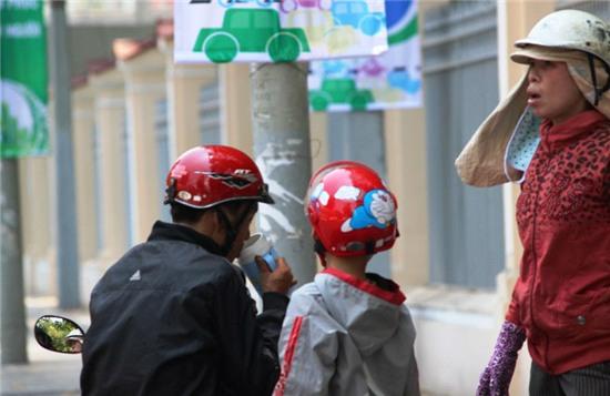 nắng nóng, sài gòn, trốn nắng, giải khát, công nhân, người di cư