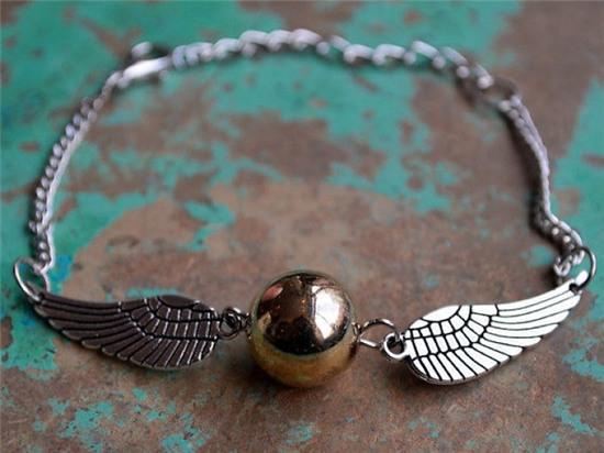 Bộ trang sức Harry Potter đưa bạn đến với thế giới phù thủy kỳ bí - Ảnh 3.