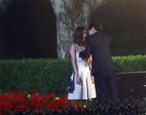 Sao Hoa ngu lao dao vi tin don ly hon hinh anh 2