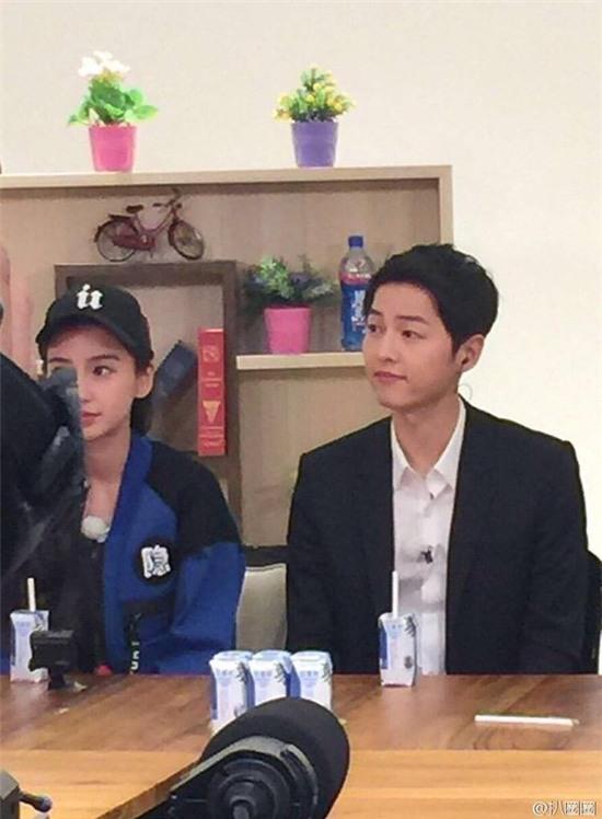 Song Joong Ki bị chỉ trích “hám tiền” khi ưu tiên Running Man bản Trung - Ảnh 6.