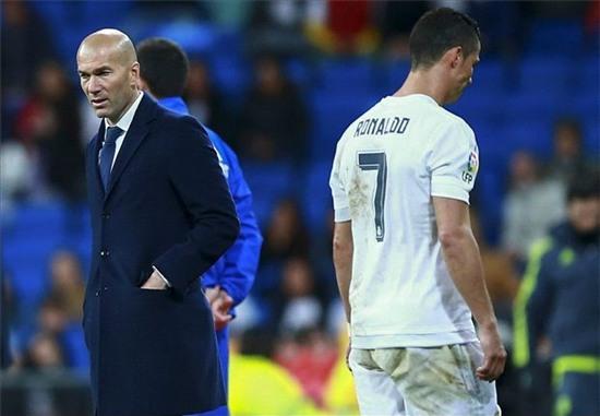Zidane tiet lo dieu hoi tiec nhat khi dan dat Real Madrid hinh anh 1