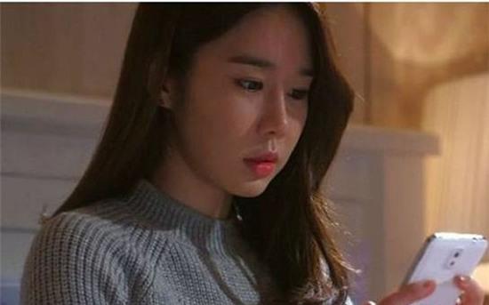 cuộc điện thoại chồng gọi nhầm trong cơn say