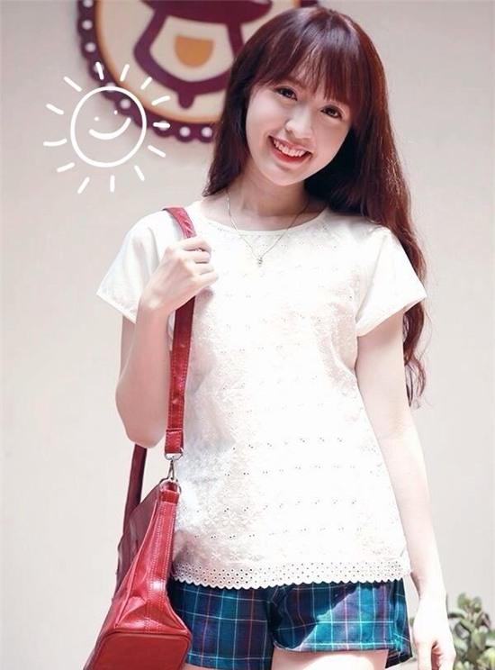 nữ tiếp viên, nữ tiếp viên hàng không, nữ tiếp viên gây sốt