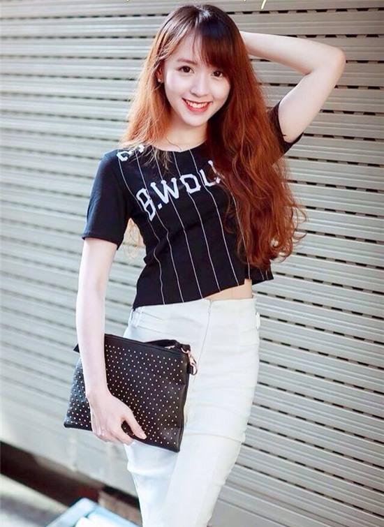 nữ tiếp viên, nữ tiếp viên hàng không, nữ tiếp viên gây sốt