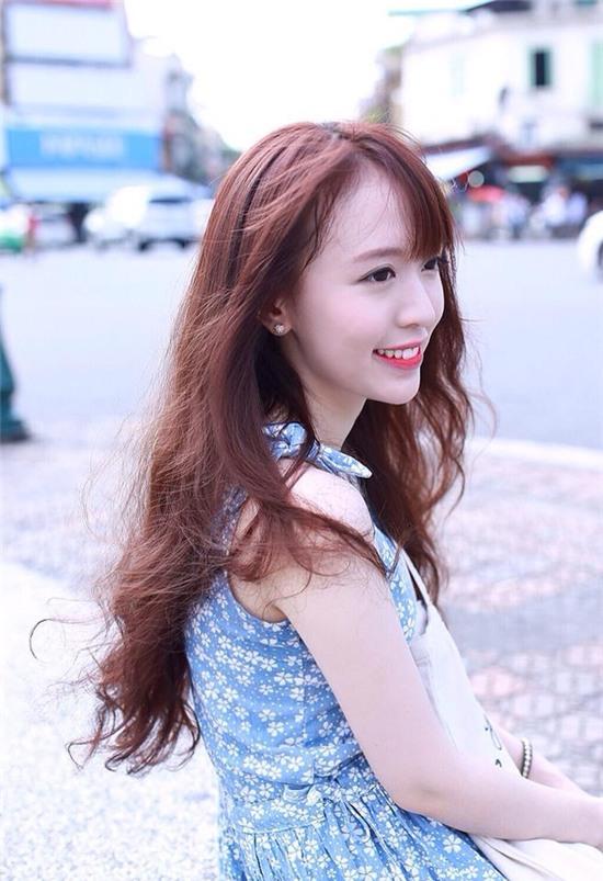 nữ tiếp viên, nữ tiếp viên hàng không, nữ tiếp viên gây sốt