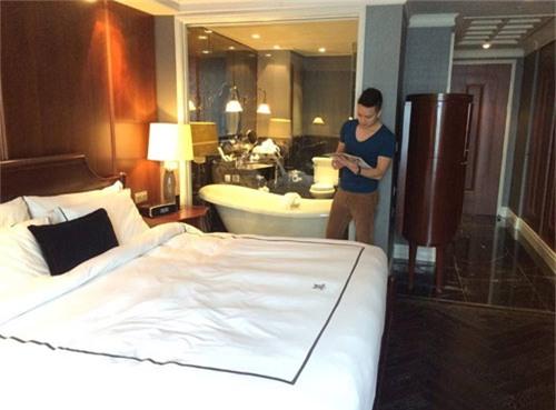 nghi van cao thai son da ket hon va di huong trang mat voi vo 9x - 1