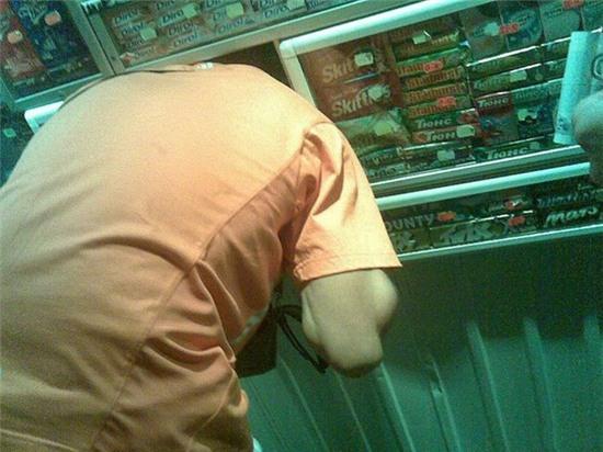 chet cuoi voi nhung vu mac ket khong tuong hinh anh 8