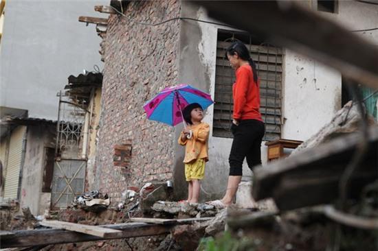 song giua thu do phai 