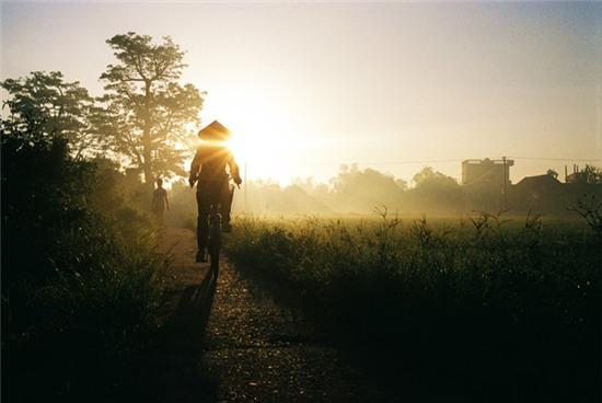 Que lua Viet Nam dep la trong suong som hinh anh 9