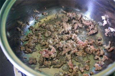 canh-nam-bao-ngu-nau-bi-do-thit-bam-3