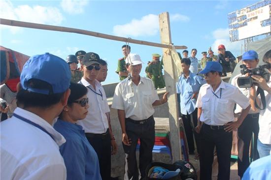 BIỂN vŨNG TÀU, CẤM BUÔN BÁN, NGƯỜI DÂN, CHÍNH QUYỀN, LỢI ÍCH