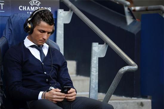 hlv-zidane-rach-toac-quan-van-hang-say-chi-dao-5