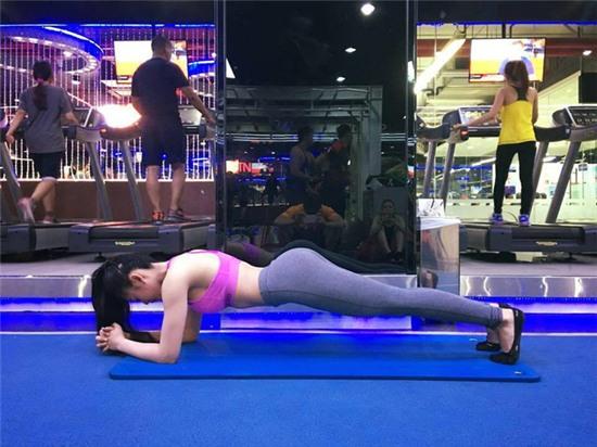 Ai bảo cứ phải Mỹ Latin mới nóng bỏng? Gái Việt chăm tập gym còn sexy hơn thế! - Ảnh 14.