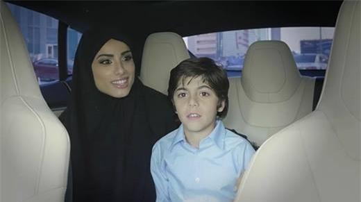 Thích thú với dịch vụ taxi tự động không người lái ở Dubai