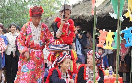 nguoi dao do mung tho o tuoi... 49 hinh anh 1