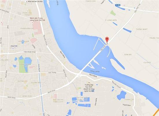 Xe tai tong vo lan can, cau Vinh Tuy te liet hinh anh 3