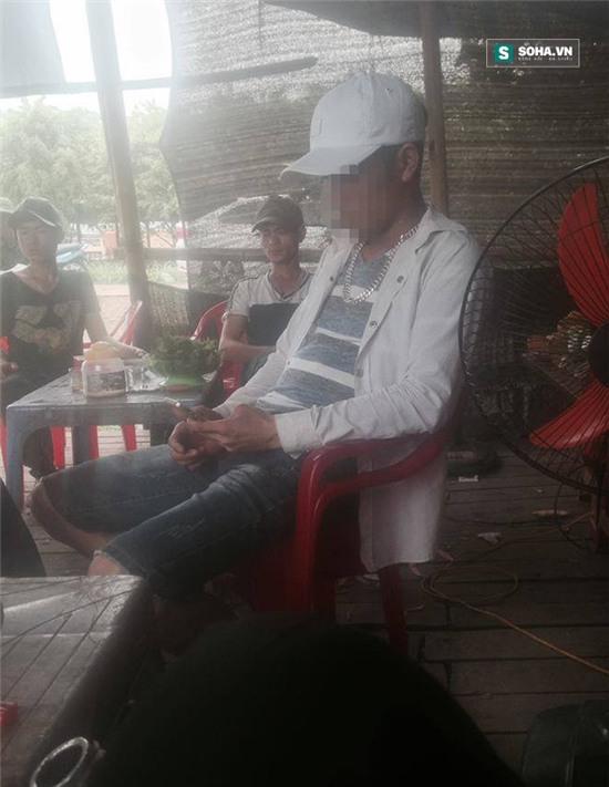 L., một đầu mối cung cấp thịt lợn bẩn ở chợ gia súc Hà Nam.