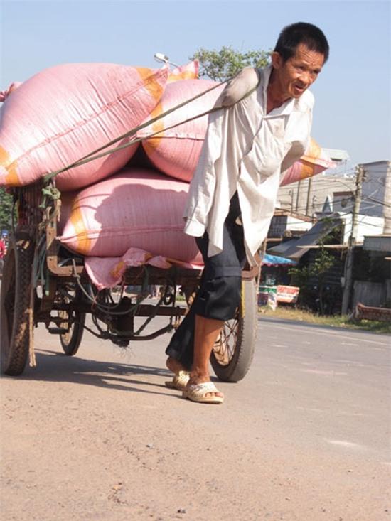 Nhìn những nghị lực sống phi thường ấy, sẽ chẳng ai còn muốn cay nghiệt với cuộc đời... - Ảnh 10.