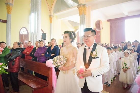 dam-cuoi-xa-hoa-3-ngay-cua-co-dau-nam-dinh